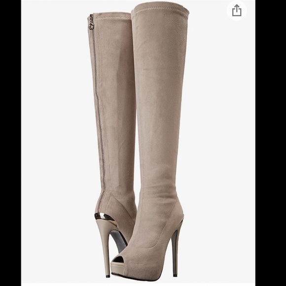 Luichiny Women's Case Closed Snow Boot - Picture 7 of 15